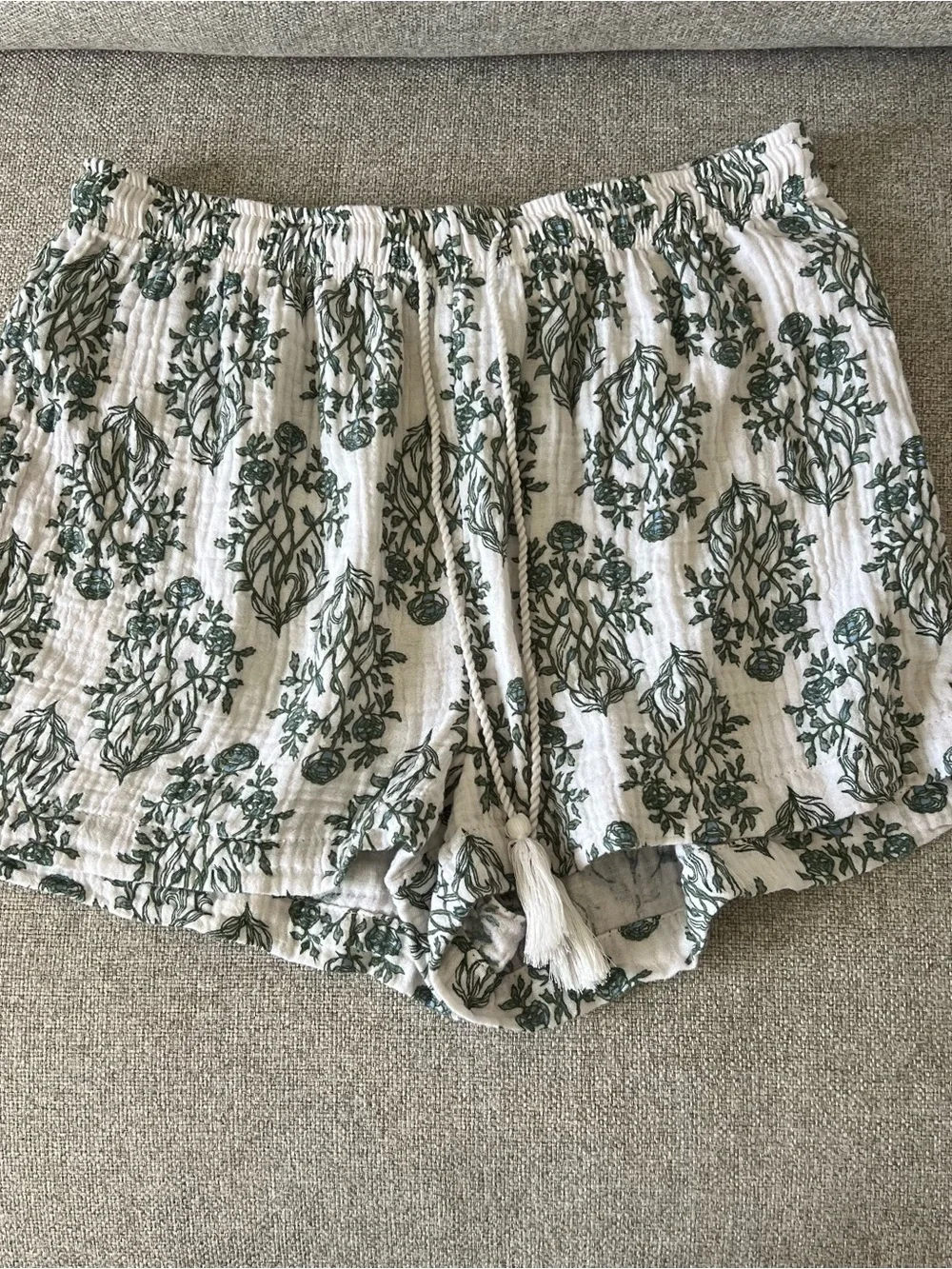 Rachel Zoe Women’s Small‎ Cotton Gauze Shorts White Green Floral Boho Tassel